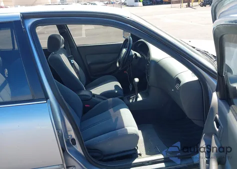 1994 Toyota Camry Le z USA, uszkodzony, nr VIN JT2SK12E4R0206638